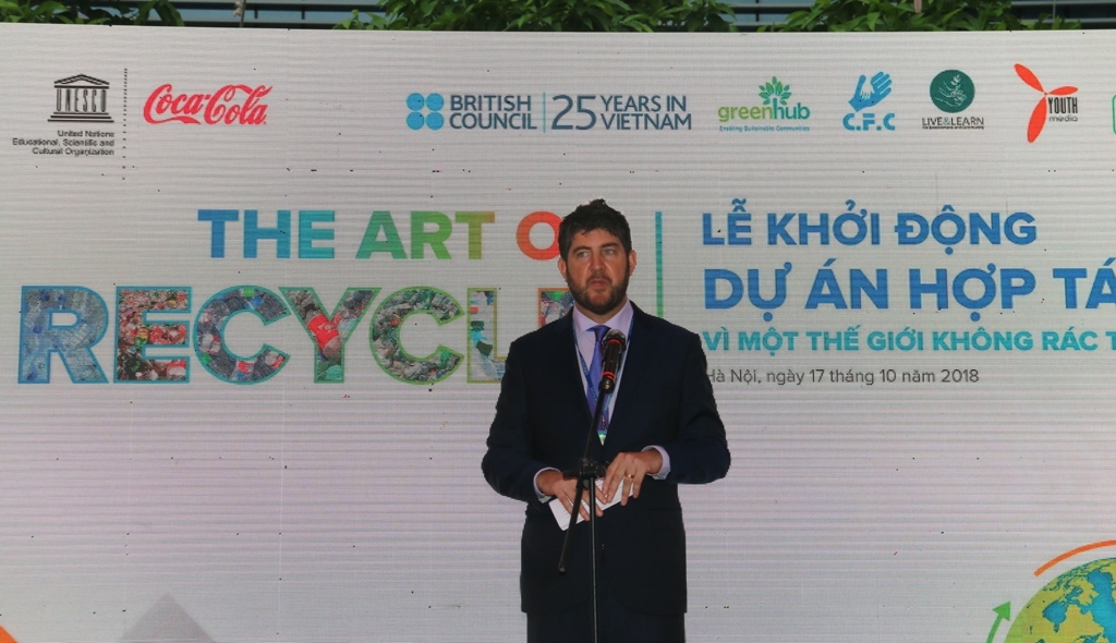 Khởi[-]động[-]dự[-]án[-]hợp[-]tác[-]“Vì[-]một[-]thế[-]giới[-]không[-]rác[-]thải”